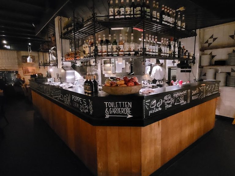 Restaurant Poppe Apeldoorn B.V. — restaurant in Apeldoorn