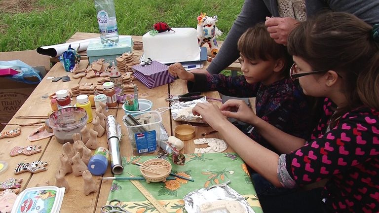 Kinder Cultureel Café — familie-kids in Apeldoorn