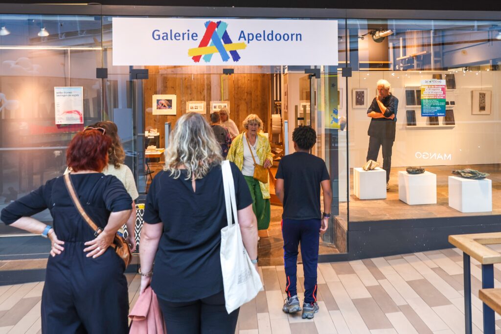 De Kracht Van Kleur In Galerie Apeldoorn in Apeldoorn